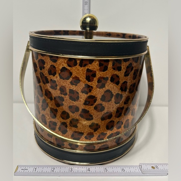 Vtg Mid Century Modern Ice Bucket Retro Leopard Gold Barware
#0305244 - Picture 2 of 16